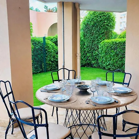 Appartamento Beachfront 4 - 6 People 2 Swimming Pool