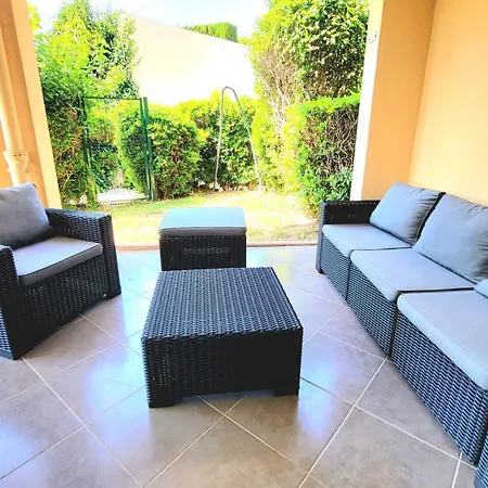 Beachfront 4 - 6 People 2 Swimming Pool * كان