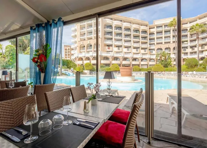 Beachfront 4 - 6 People 2 Swimming Pool * Cannes